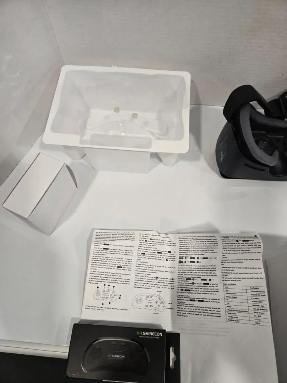 Samsung Gear VR Oculus Virtual Reality Headset SM-R323 Includes Remote